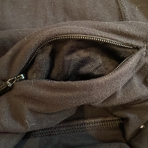 Lululemon Super Soft Running Top with Lace - Picture 8 of 10